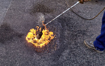 Manorbier Newton flat roofing repairs
